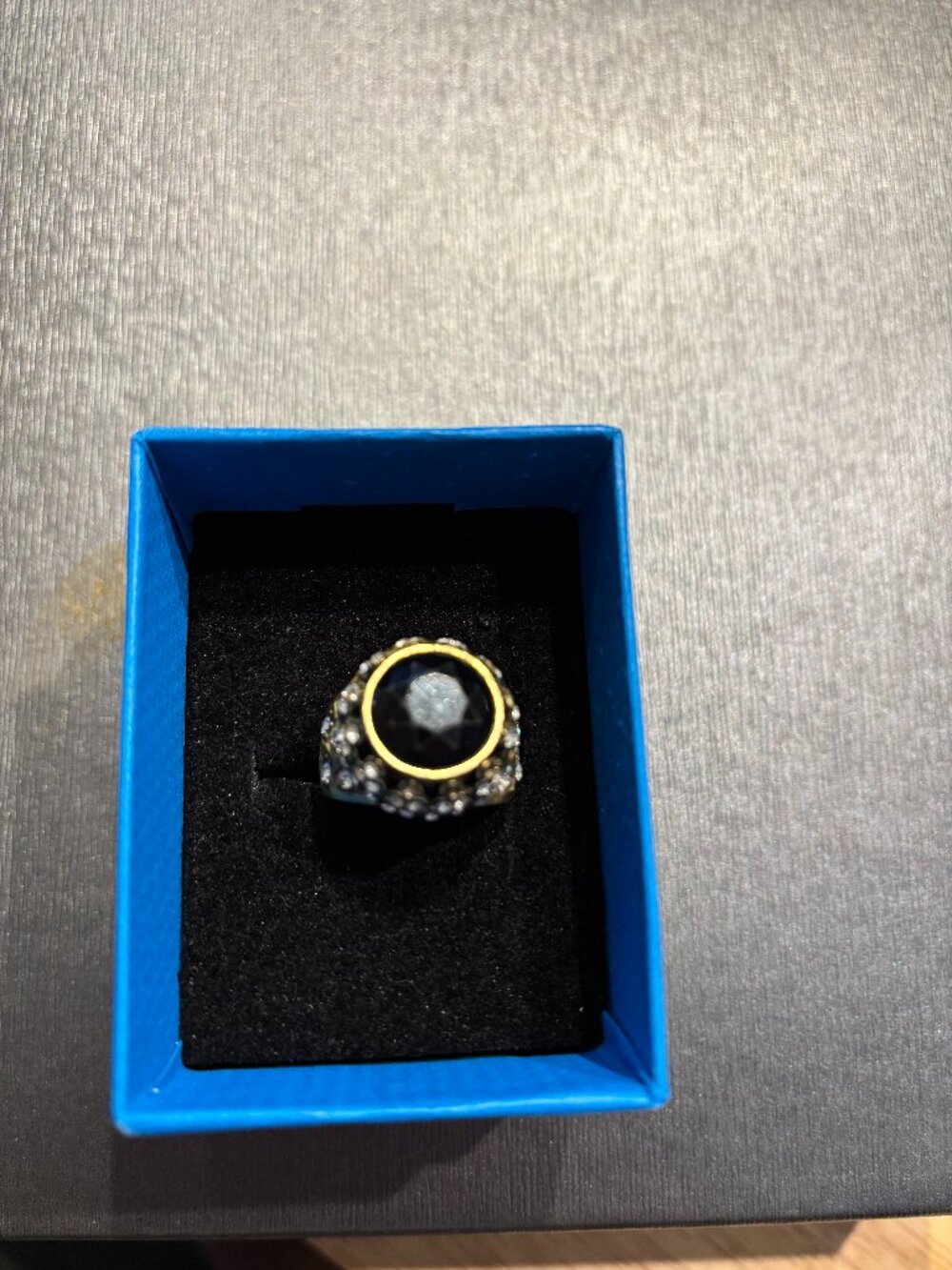 Heidi Daus Signed Premiere Attraction Multi Crystal Goldtone Cocktail Ring -